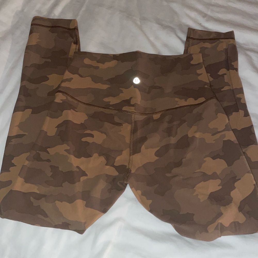 Lululemon Camo high rise align leggings
